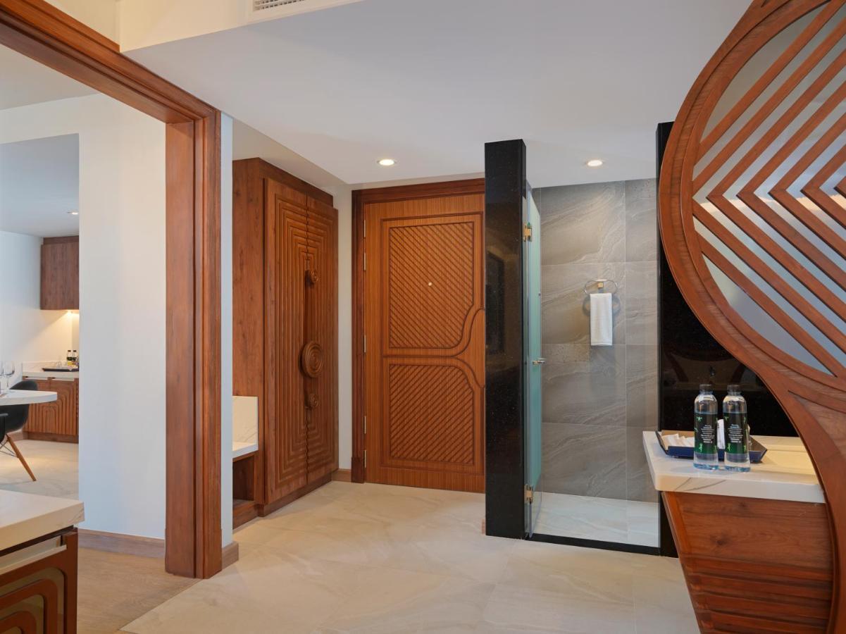 The Oceanic Sportel Phuket - Sha Extra Plus Exterior photo A bathroom in a hotel