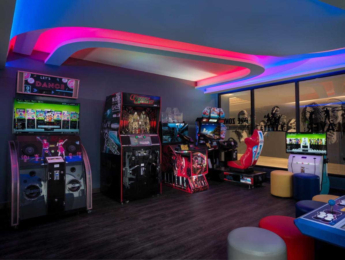 The Oceanic Sportel Phuket - Sha Extra Plus Exterior photo The Game Room