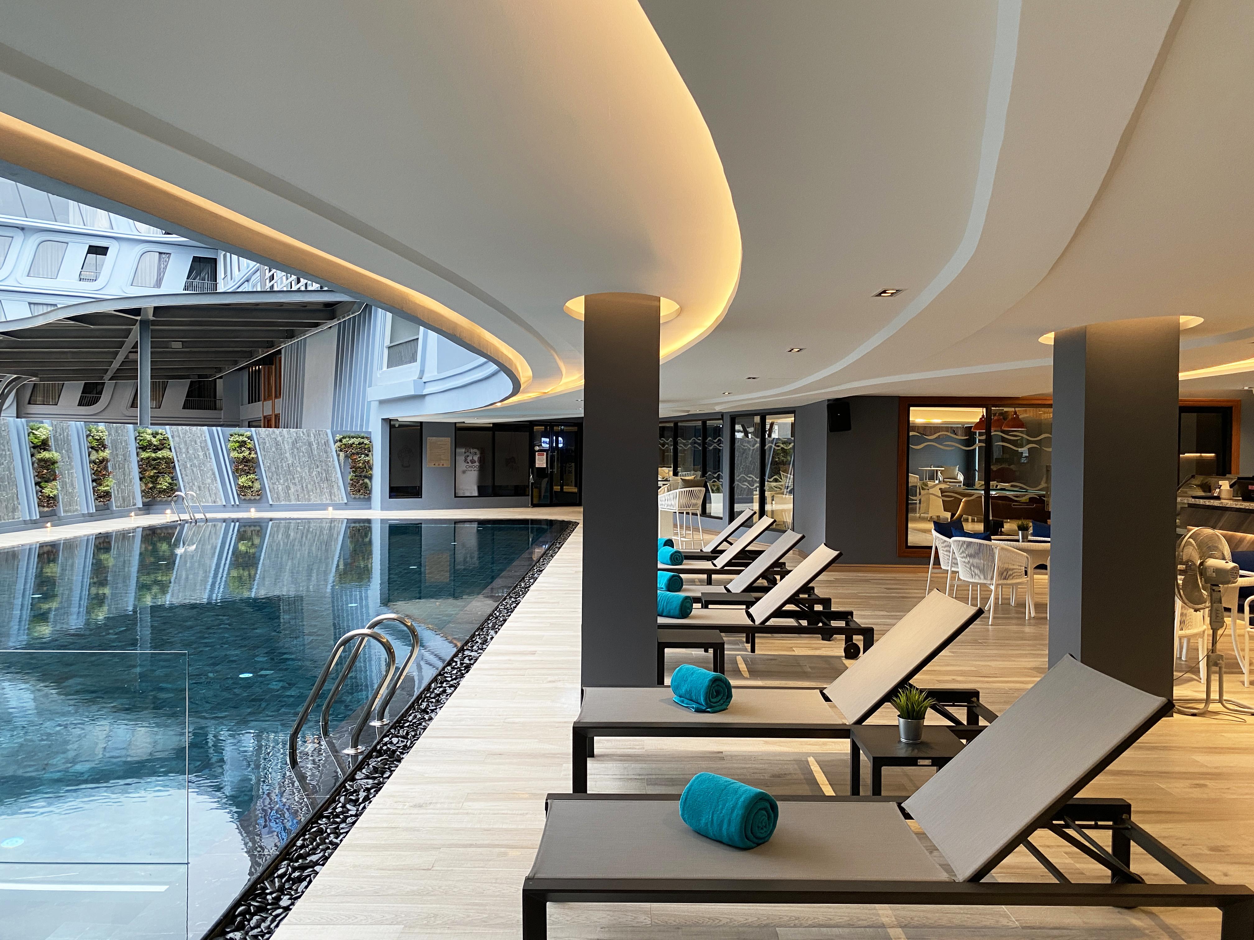 The Oceanic Sportel Phuket - Sha Extra Plus Exterior photo The pool at the hotel